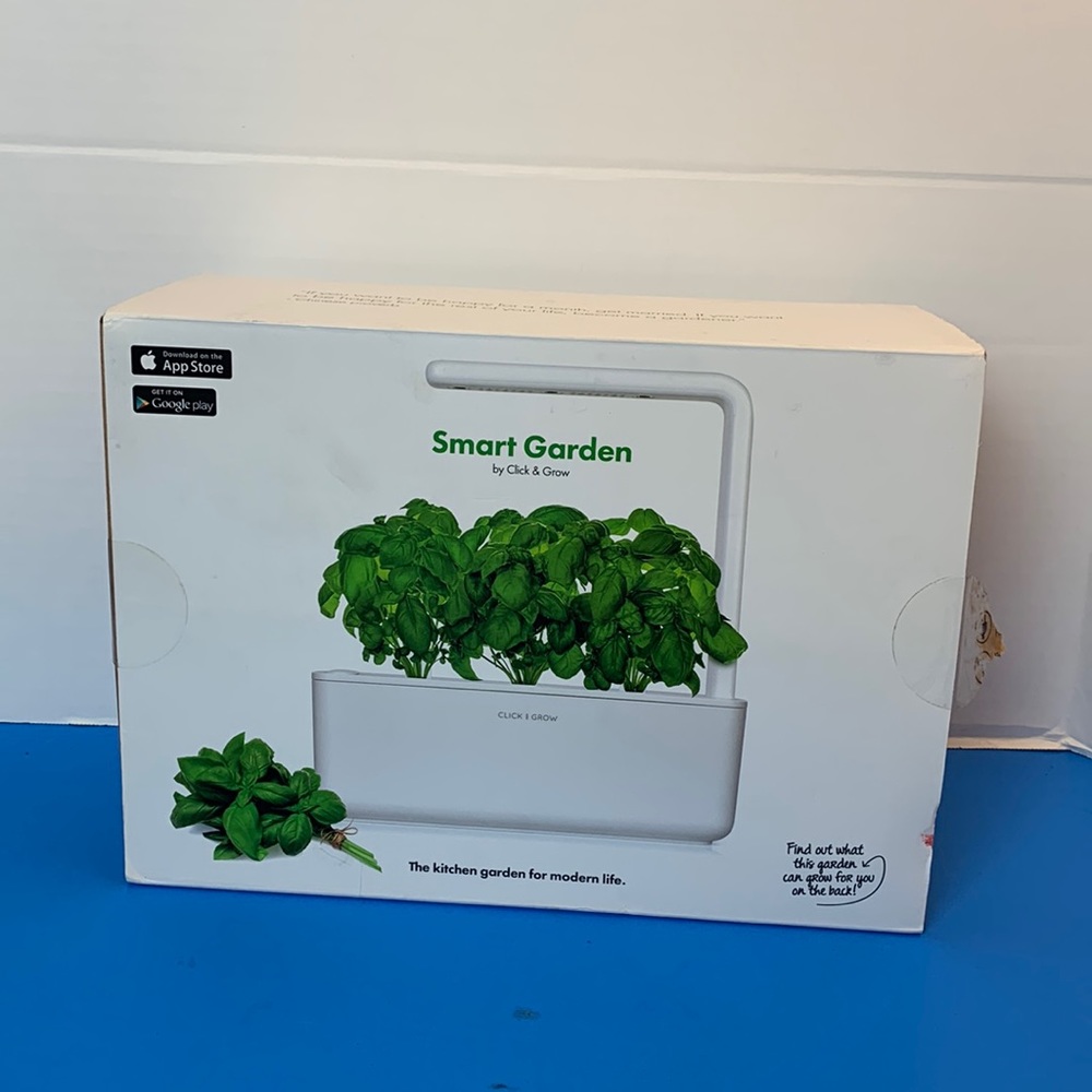 Click & Grow Smart Garden White - 3 Pod Indoor Hydro - Used